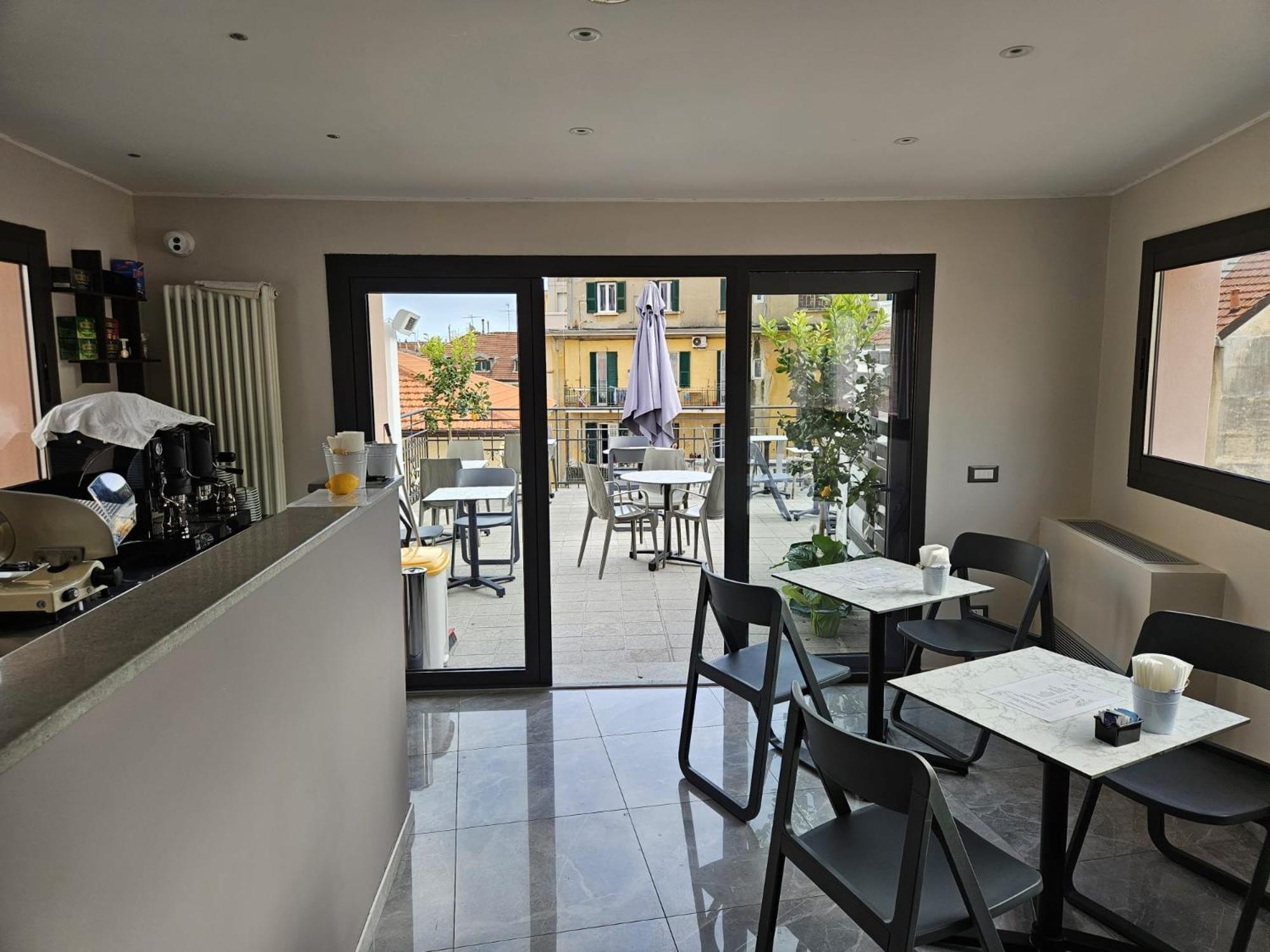 Prima Fila Premium Guest House Sanremo Exterior photo