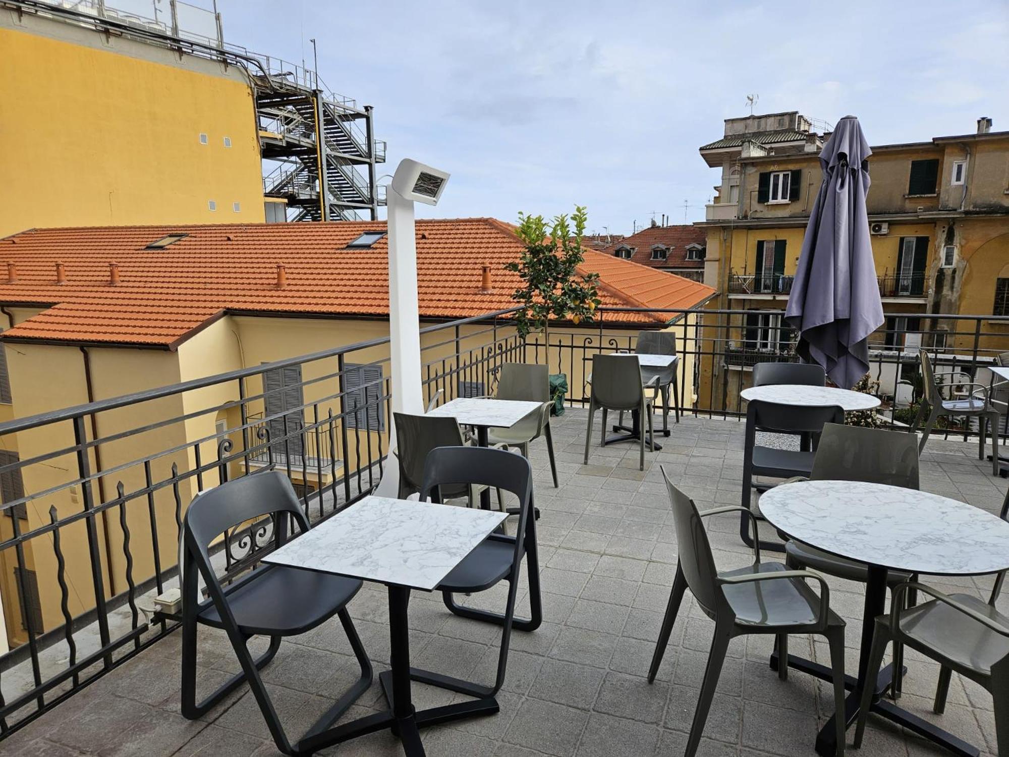 Prima Fila Premium Guest House Sanremo Exterior photo